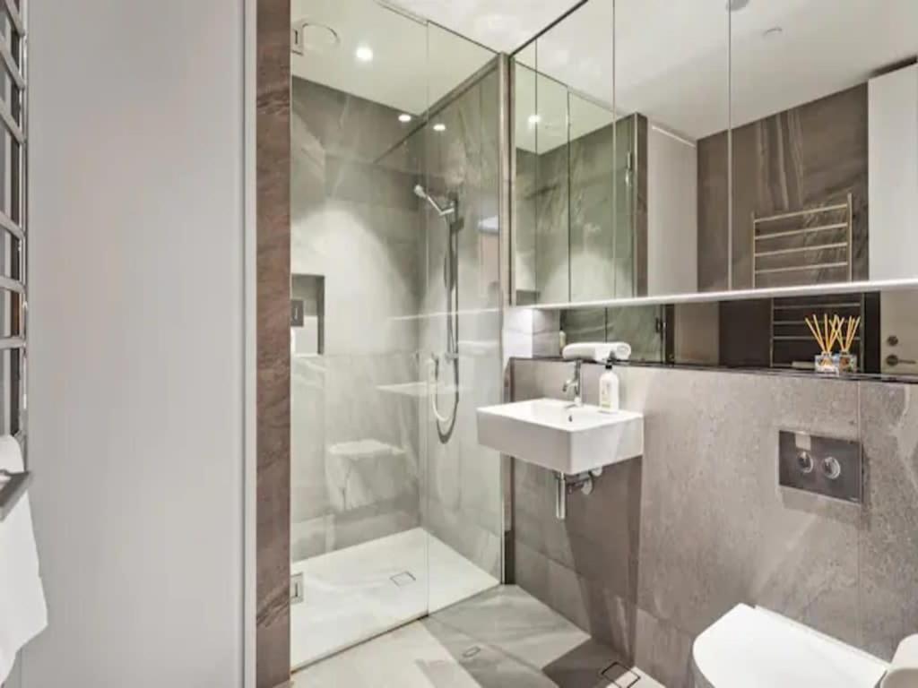 Modern One Bedroom Apartment In Wynyard Quarter Auckland Exterior foto
